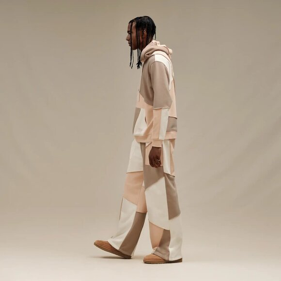 UGG  All Gender Raini Piecework Hoodie - Picture 3 of 16